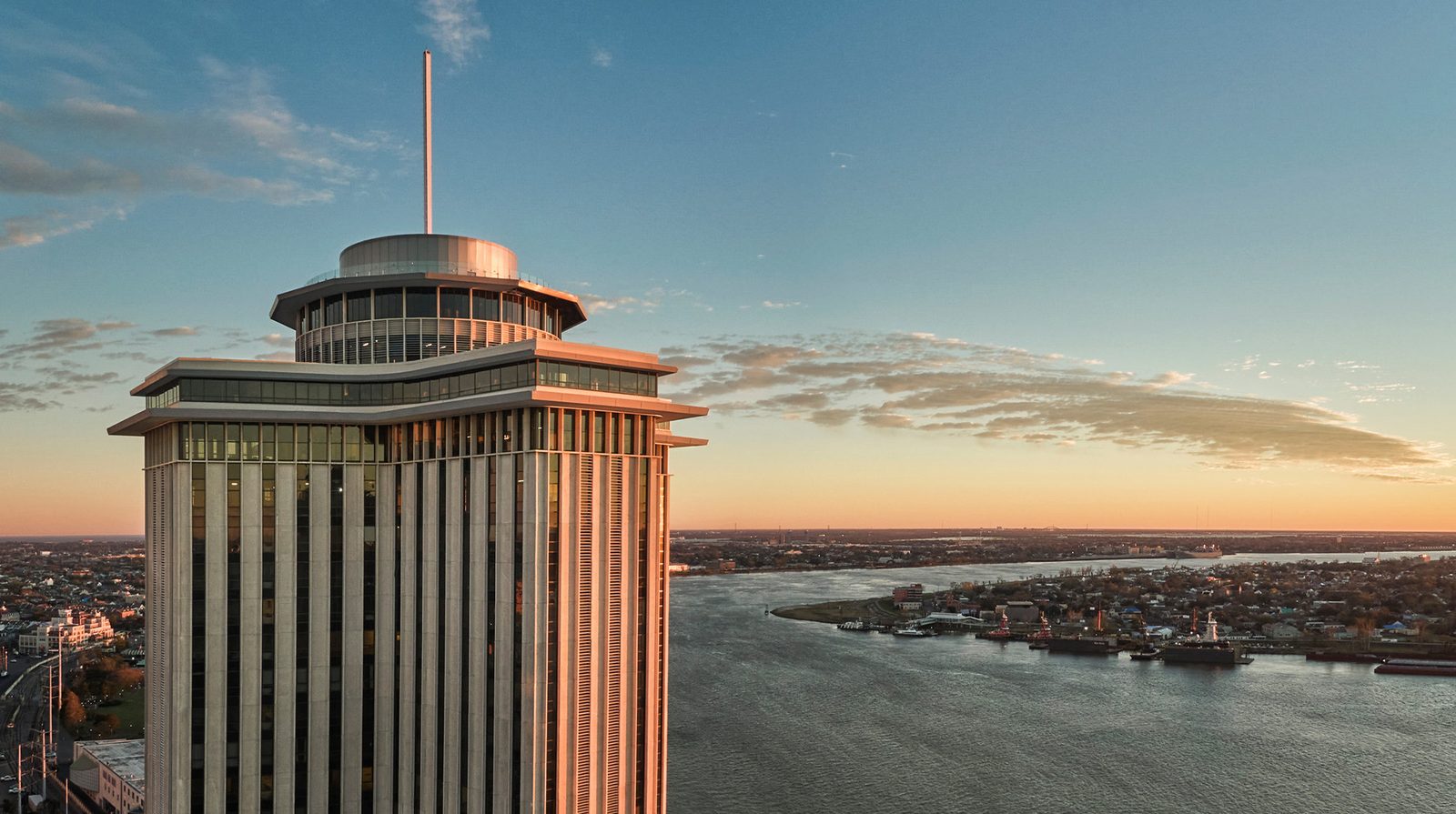 Four Seasons Hotel New Orleans exterior view