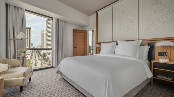 Four Seasons Hotel New Orleans interior