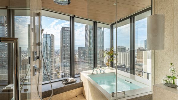 Four Seasons Hotel Osaka interior