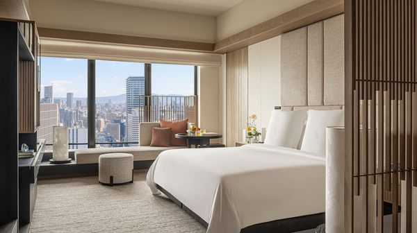 Four Seasons Hotel Osaka interior