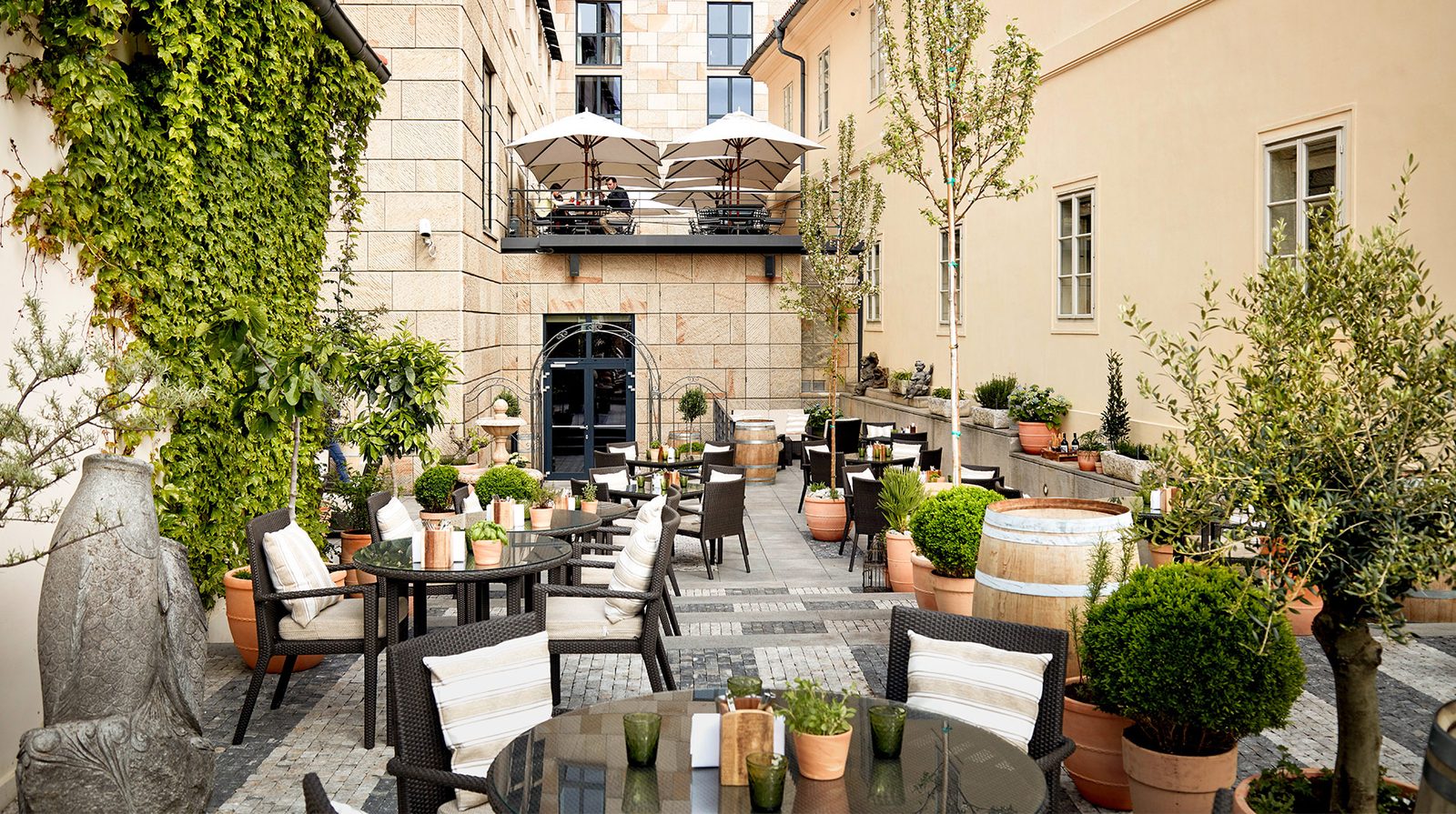 Four Seasons Hotel Prague exterior view