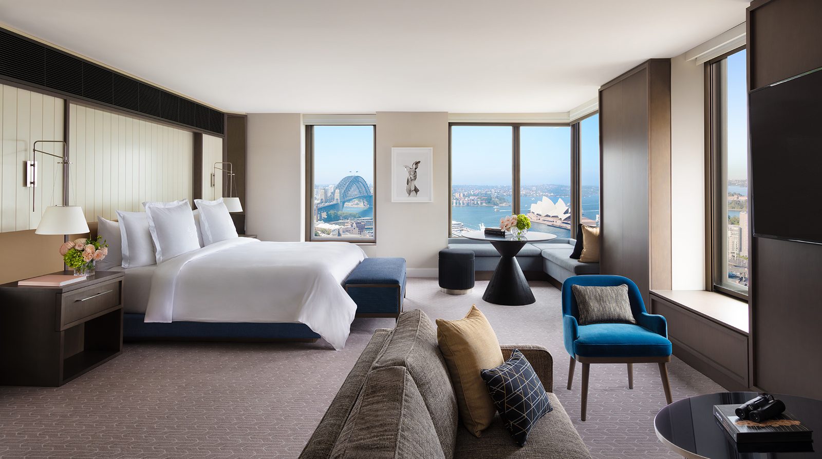 Four Seasons Hotel Sydney exterior view