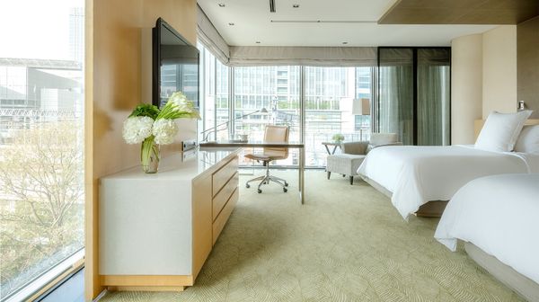 Four Seasons Hotel Tokyo at Marunouchi interior