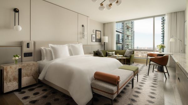 Four Seasons Hotel Toronto interior