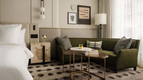 Four Seasons Hotel Toronto interior