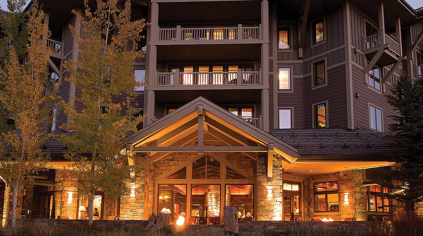 Four Seasons Resort Jackson Hole exterior view