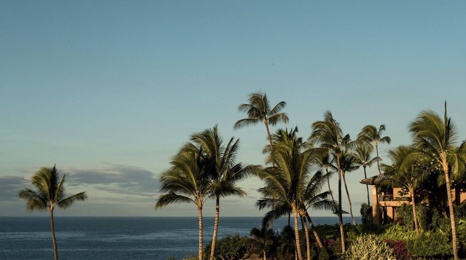 Four Seasons Resort Lanai interior