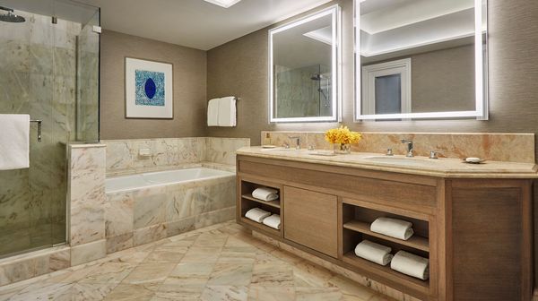 Four Seasons Resort Maui at Wailea interior