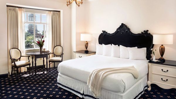 French Quarter Inn interior