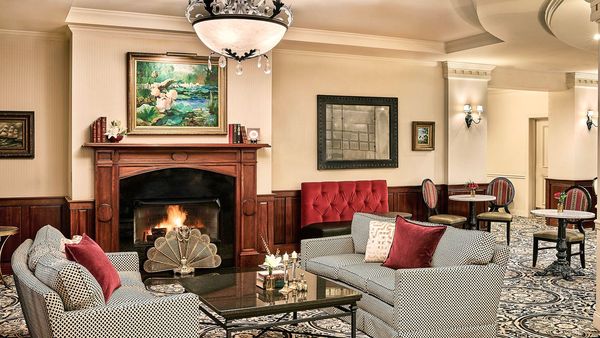 French Quarter Inn interior