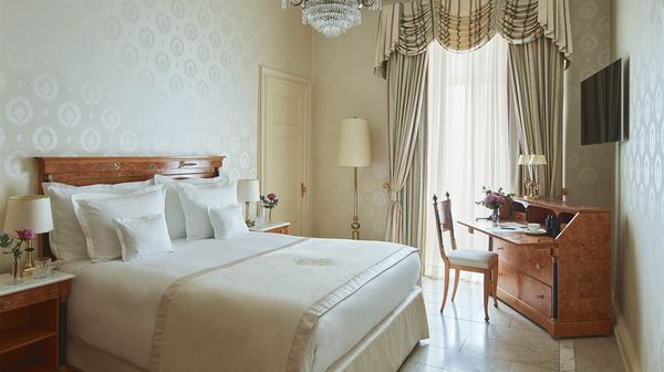 Grand Hotel National Luzern interior