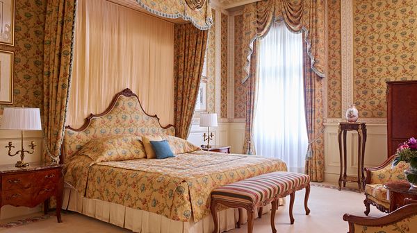 Grand Hotel Wien interior