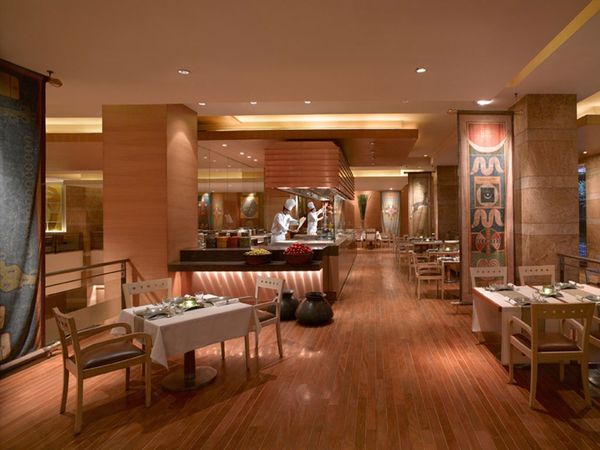 Grand Hyatt Mumbai Hotel & Residences interior