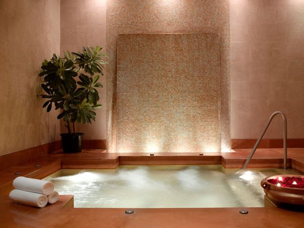 Grand Hyatt Mumbai Hotel & Residences interior