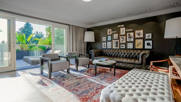 Hotel Amarano Burbank-Hollywood interior