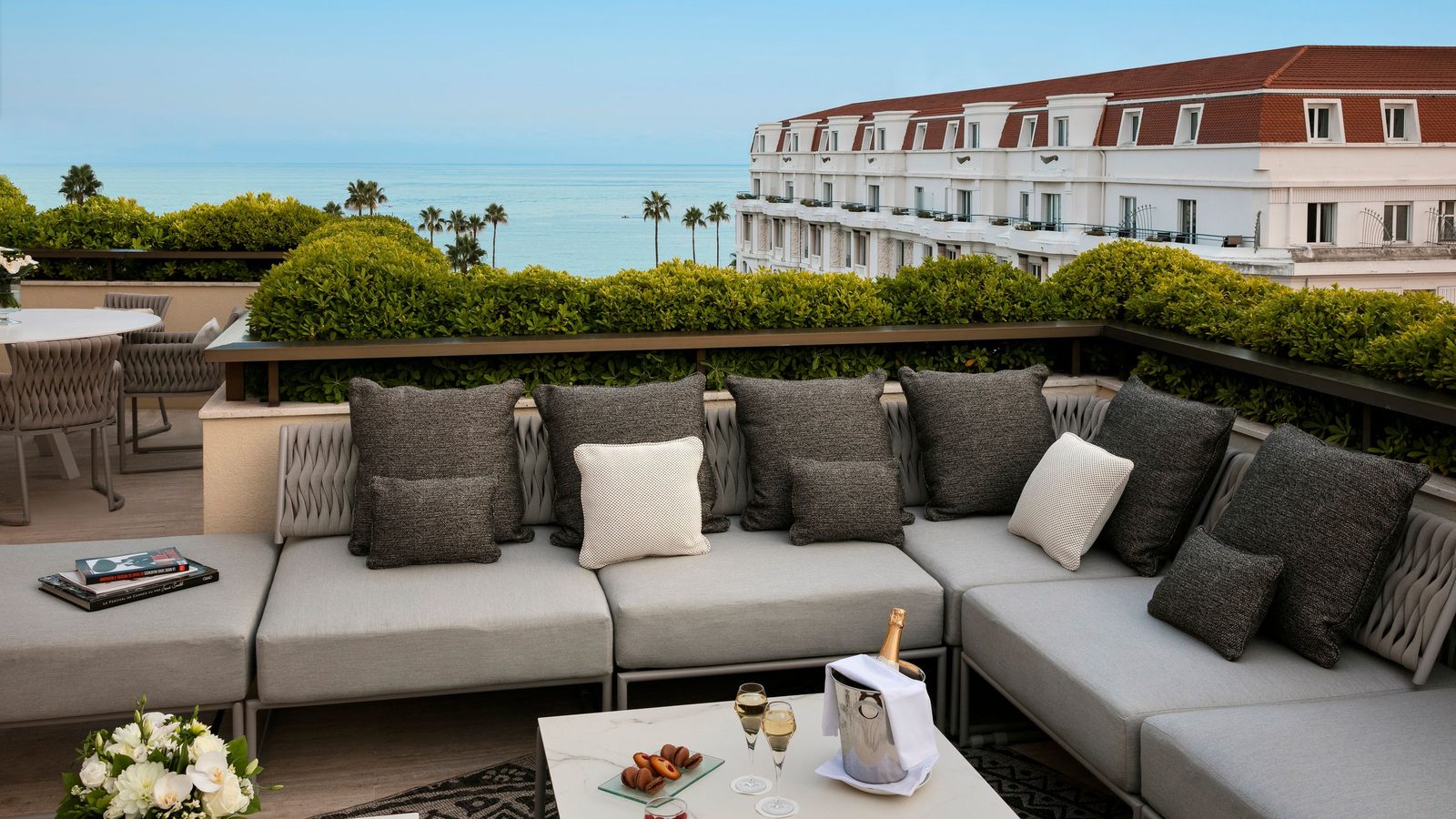 Hôtel Barrière Le Gray d'Albion exterior view