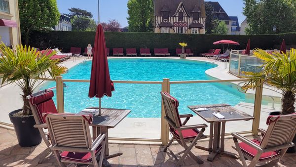 Hotel Barrière Le Royal Deauville interior