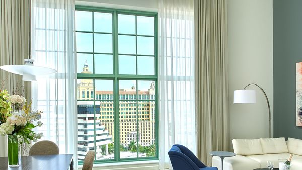 Hotel Colonnade Coral Gables interior
