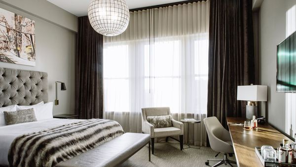 Hotel Covington interior