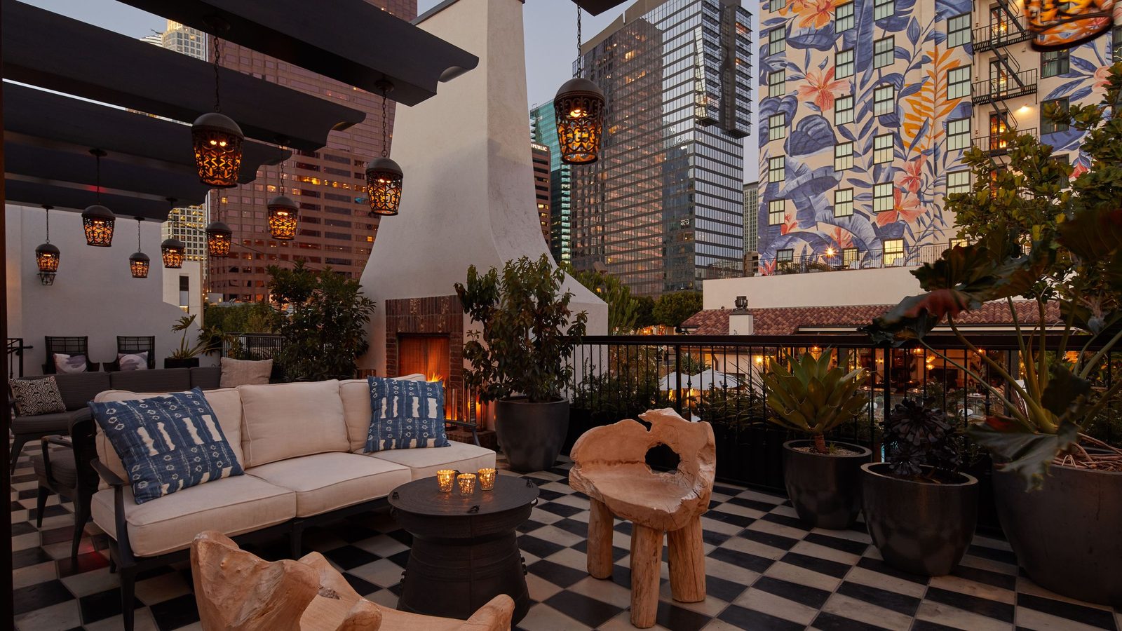 Hotel Figueroa - The Unbound Collection by Hyatt exterior view