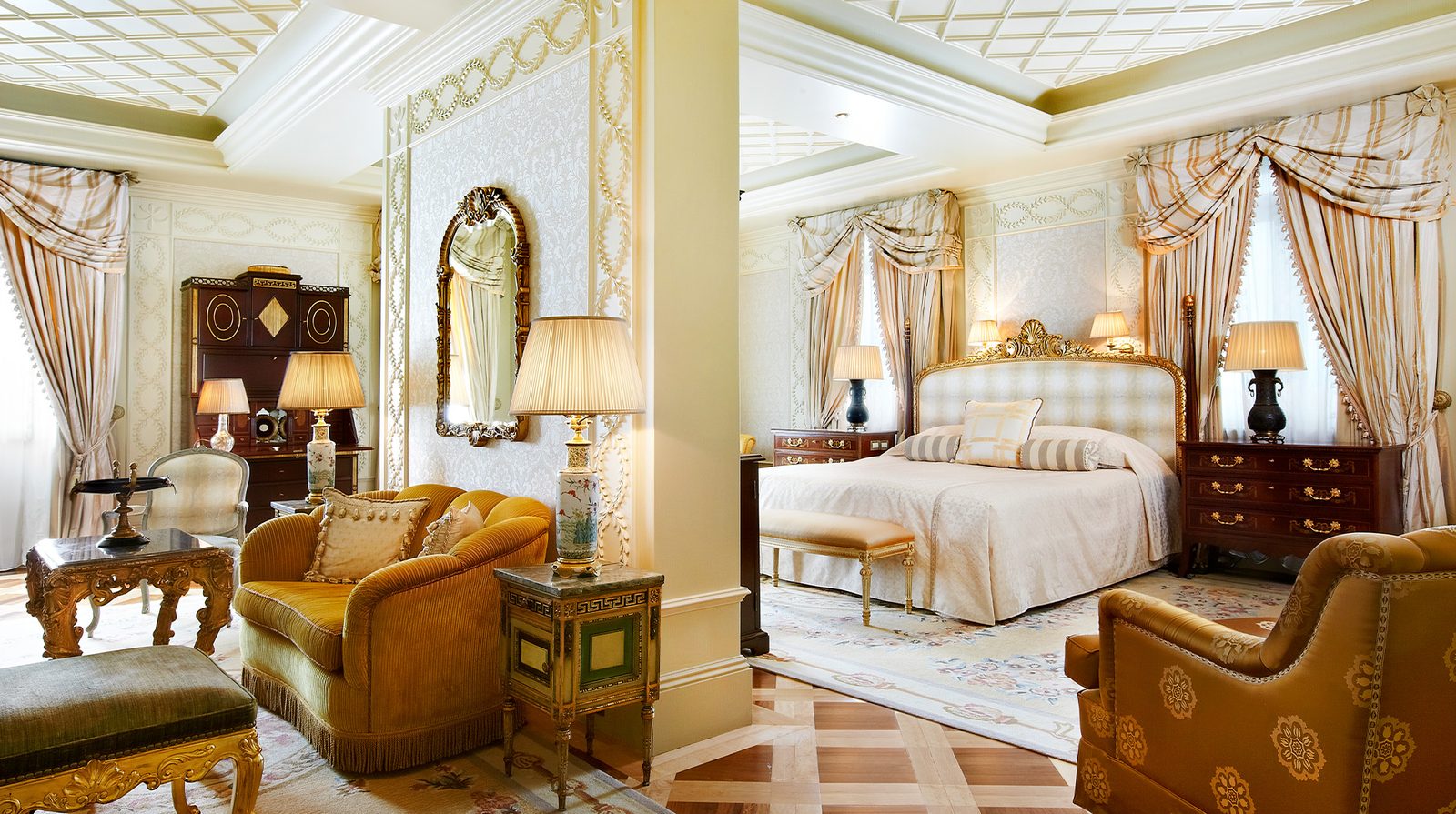 Hotel Grande Bretagne, a Luxury Collection Hotel, Athens exterior view