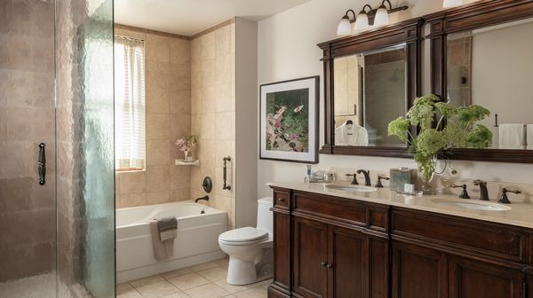 Hotel Granduca Austin interior
