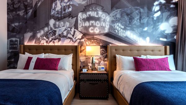 Hotel Indigo Los Angeles Downtown interior