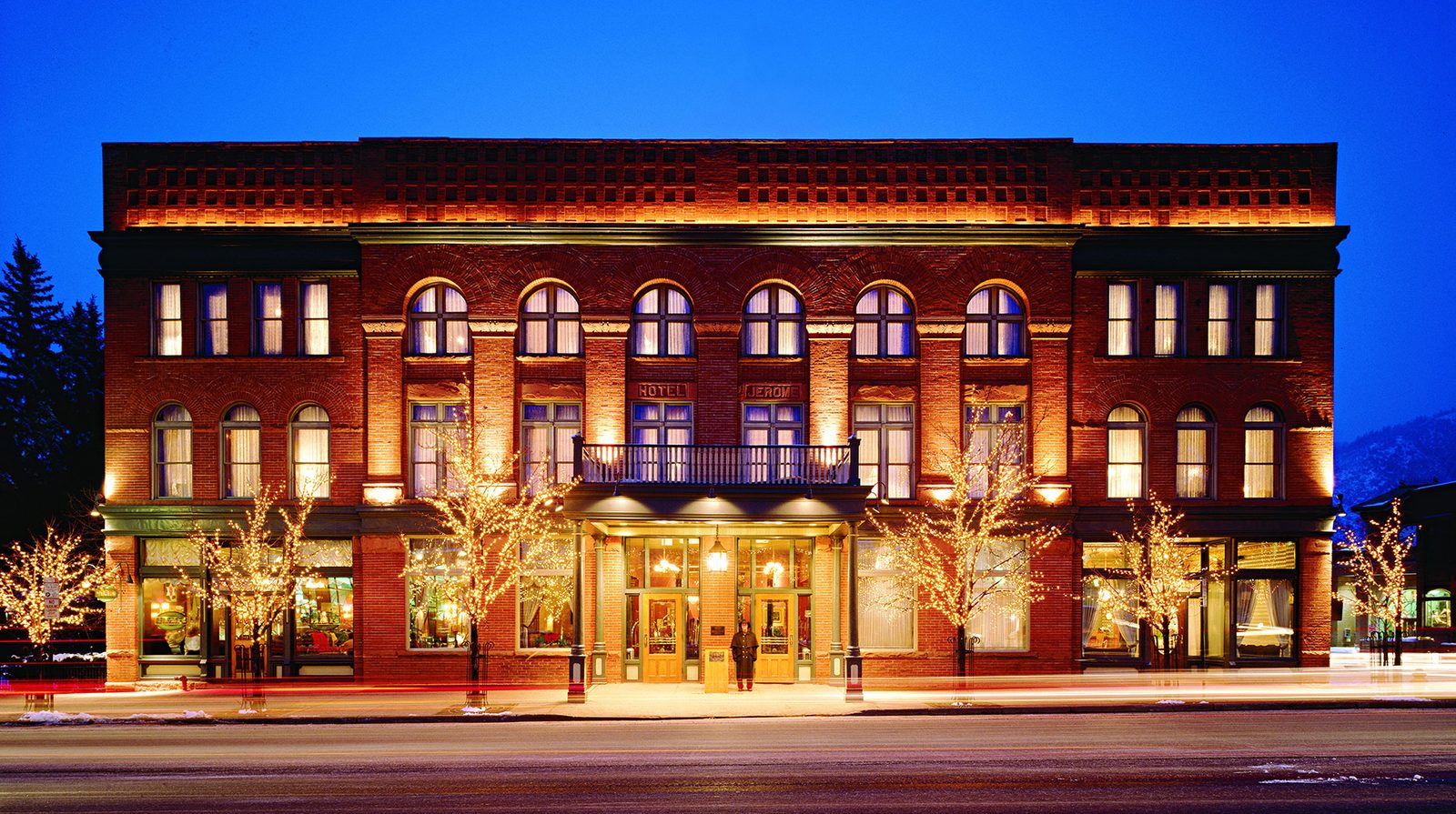 Hotel Jerome, Auberge Collection exterior view