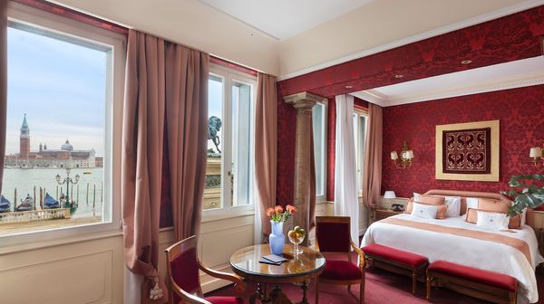 Hotel Londra Palace interior