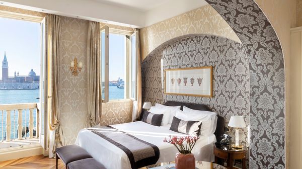 Hotel Londra Palace interior