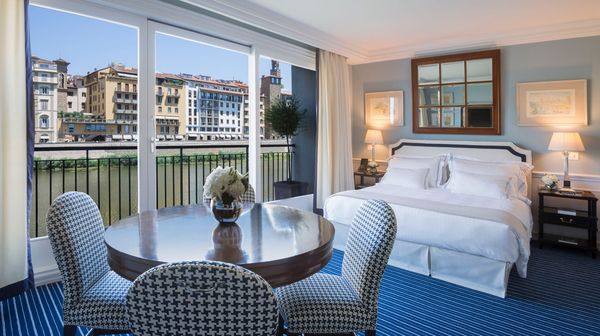 Hotel Lungarno interior