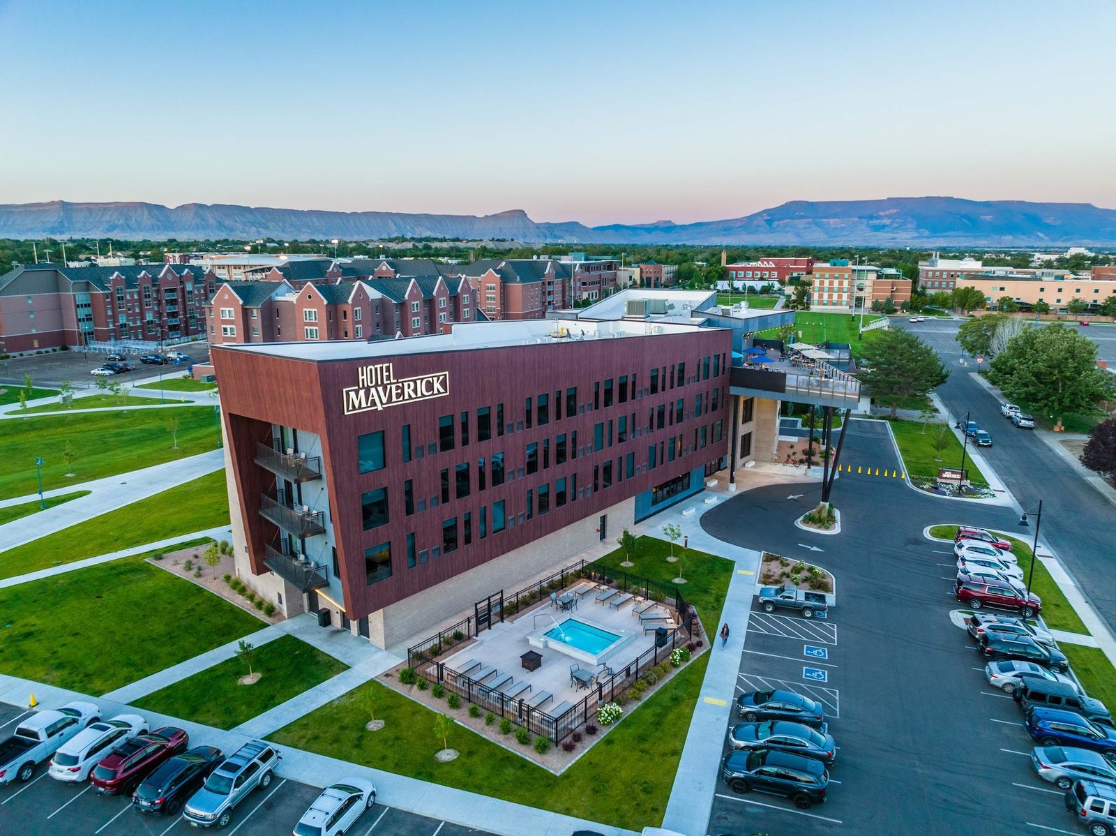 Hotel Maverick exterior view