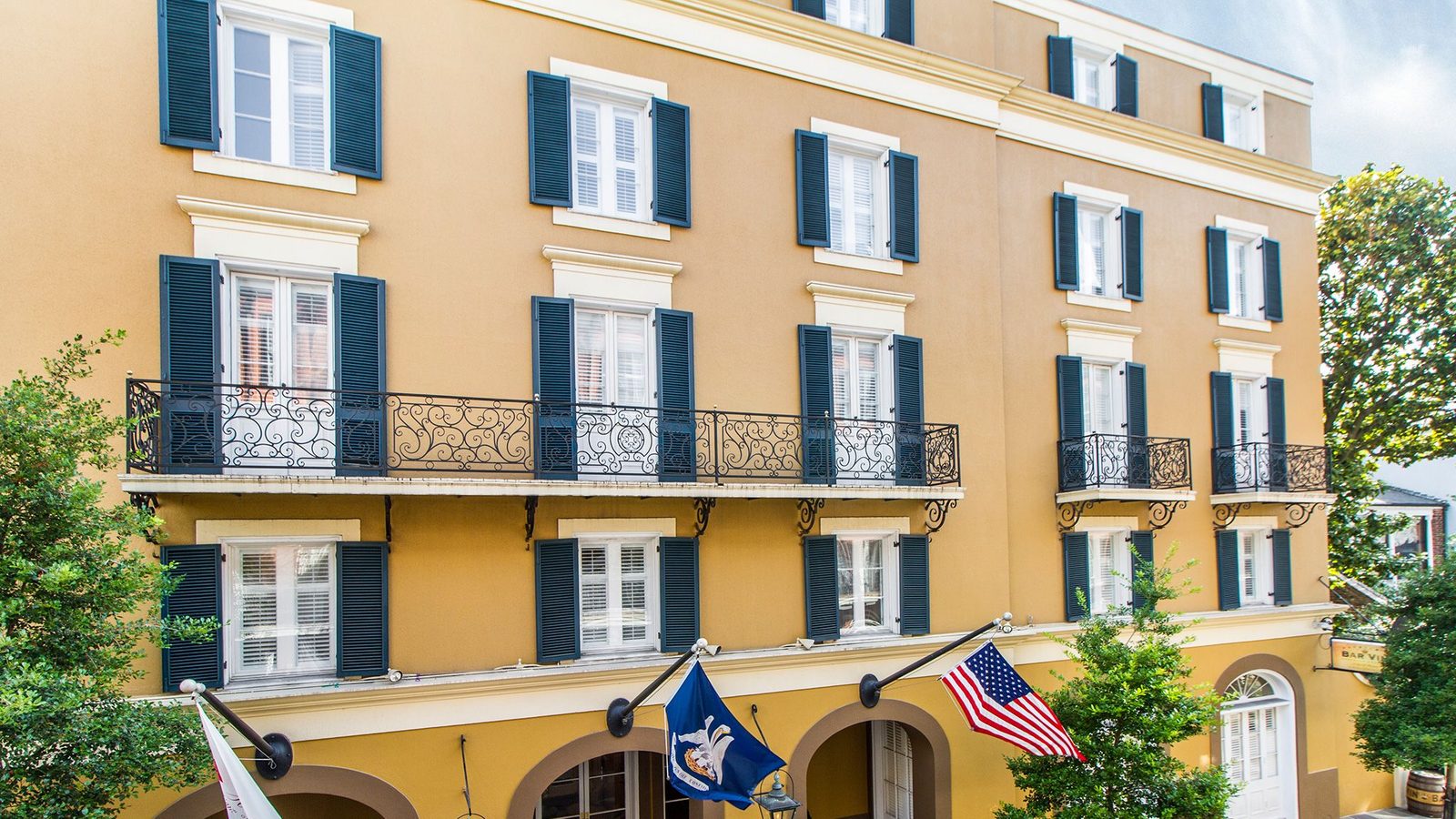Hotel Mazarin exterior view
