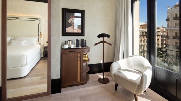 Hotel Montera Madrid, Curio Collection by Hilton interior