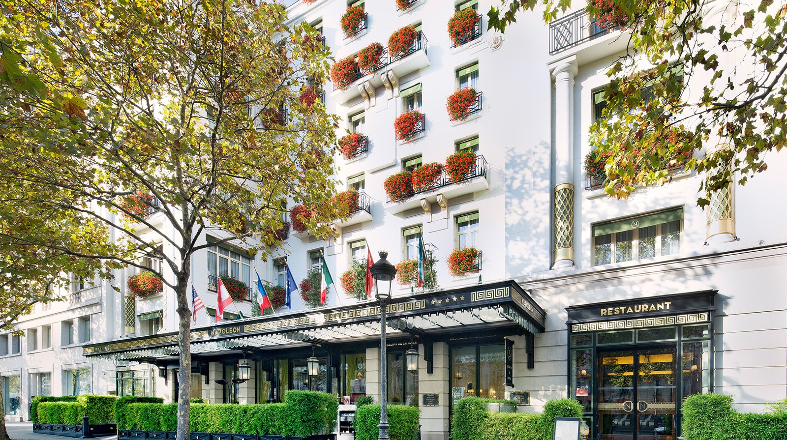 Hotel Napoleon Paris exterior view