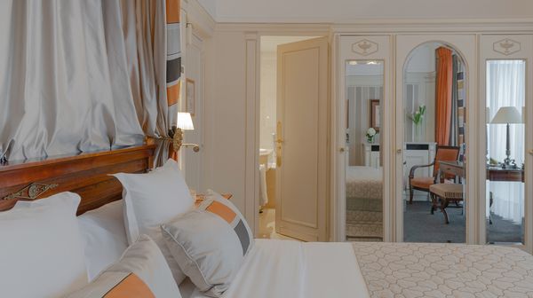 Hotel Napoleon Paris interior