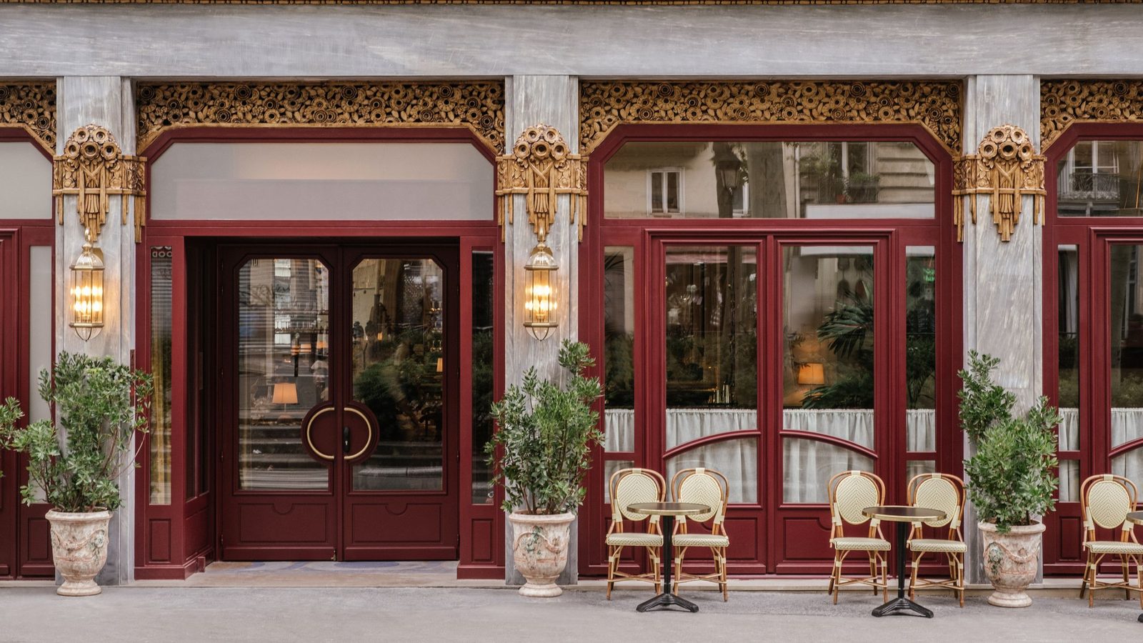 Hotel Rochechouart exterior view