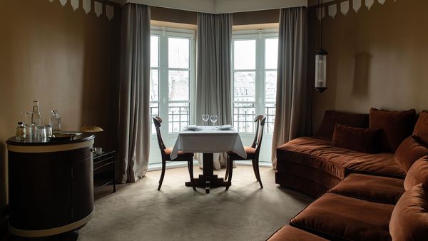 Hotel Rochechouart interior