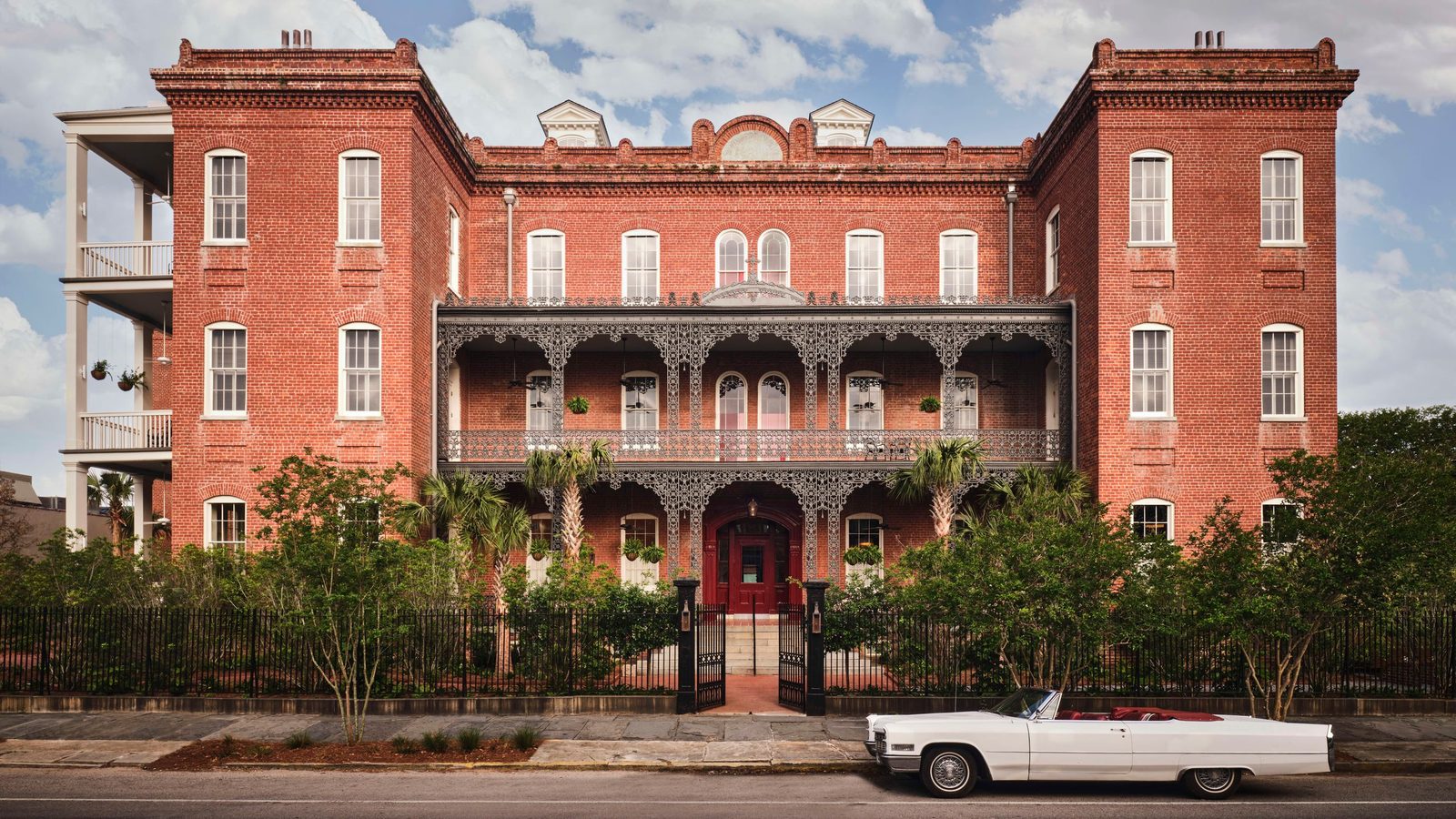 Hotel Saint Vincent exterior view