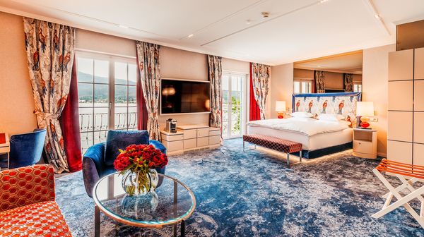 Hotel Schloss Seefels interior