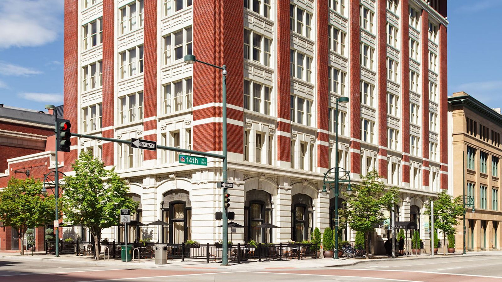 Hotel Teatro exterior view