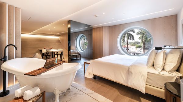 Hotel Unique interior