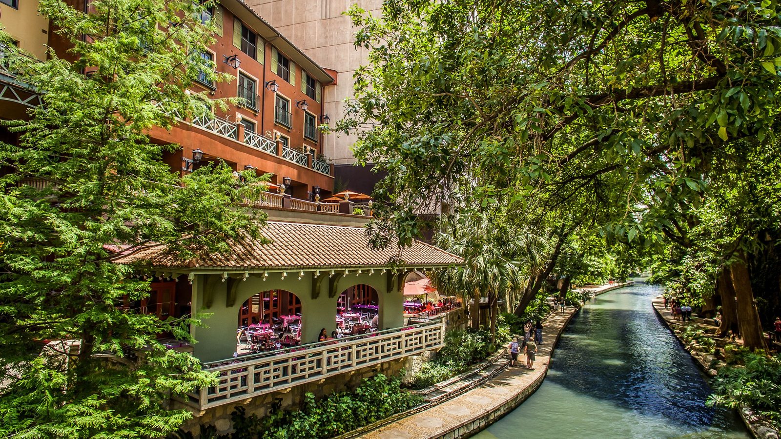 Hotel Valencia Riverwalk exterior view