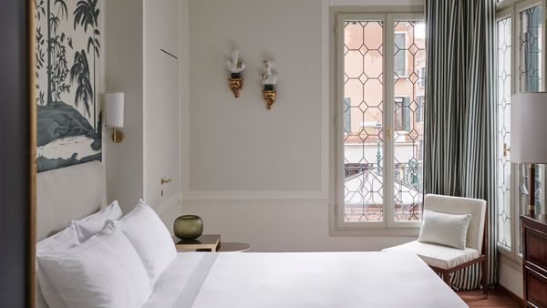 Hotel Violino d’Oro: First In interior