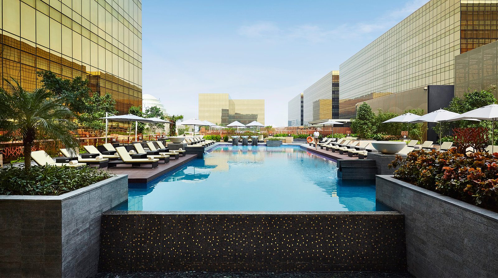 Hyatt Regency Manila City of Dreams exterior view