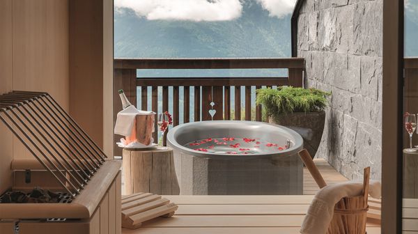 Interalpen-Hotel Tyrol interior