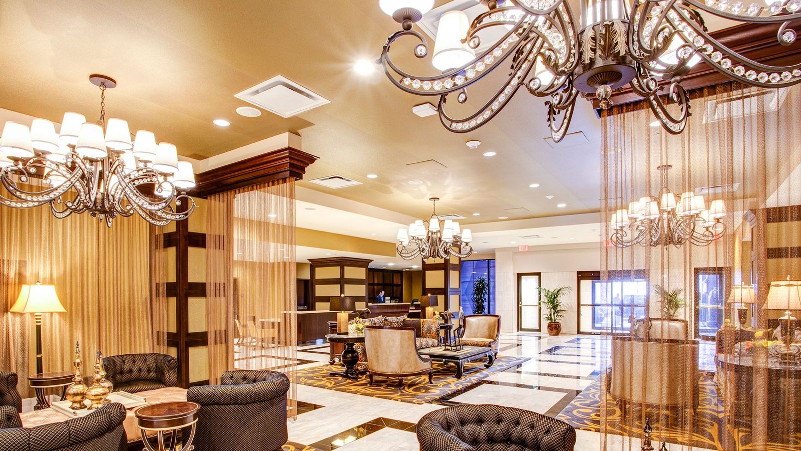 InterContinental New Orleans, an IHG Hotel exterior view