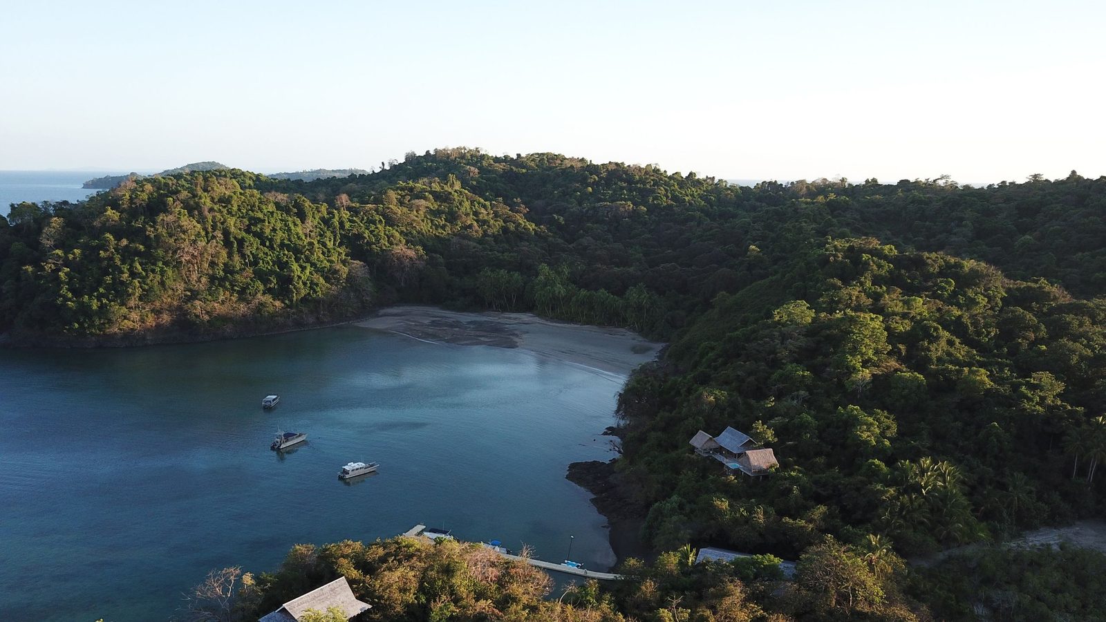 Islas Secas exterior view