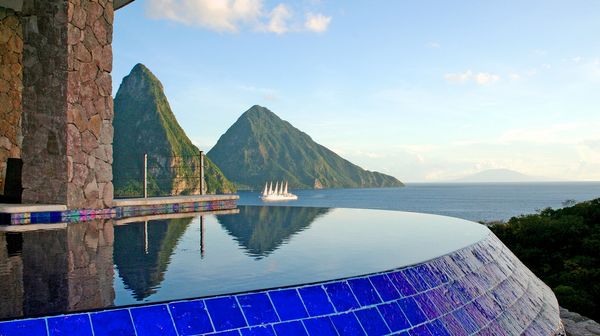 Jade Mountain interior