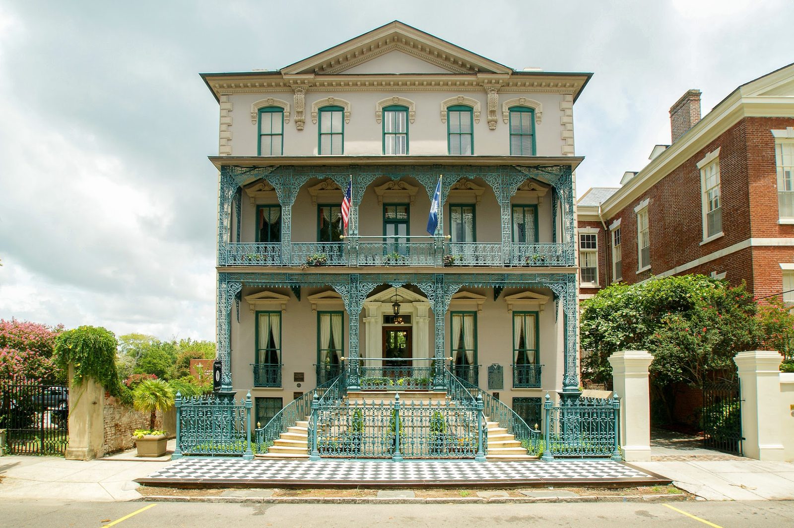 John Rutledge House Inn exterior view